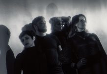 ”Jotain, mitä on pakko tehdä” – Haunteesin debyytti vie road tripille halki aavikon