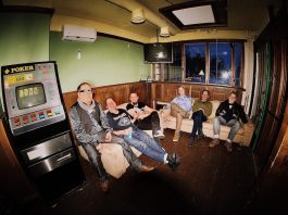 Heiskanen & Muut palaa areenalle – Uusi single ”Väärät signaalit” tarjoilee surutonta rillumarei-rockia