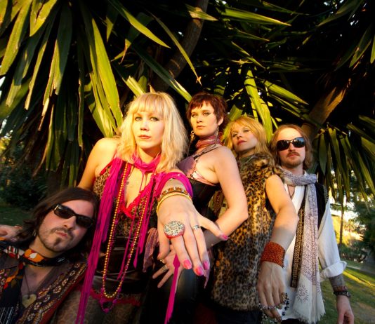 Kulttiyhtye The Satellites of Love palaa – Mestariteos ”Siamese Lions” uudelleenjulkaistaan maaliskuussa